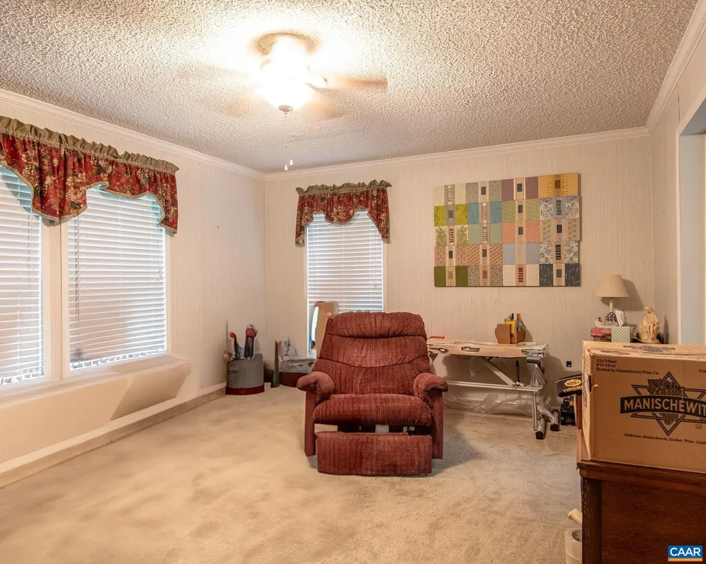 1020 Thorn Rose Lane Charlottesville VA 22902