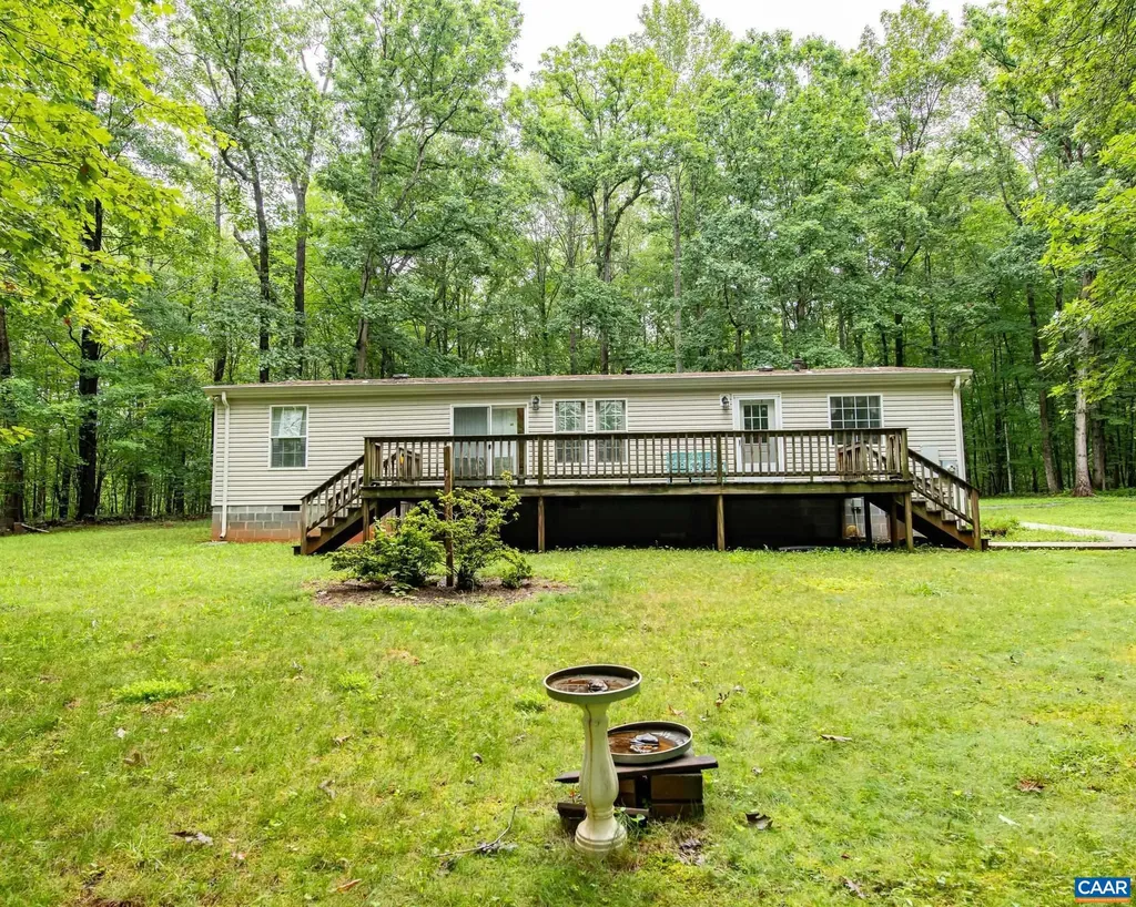 1020 Thorn Rose Lane Charlottesville VA 22902