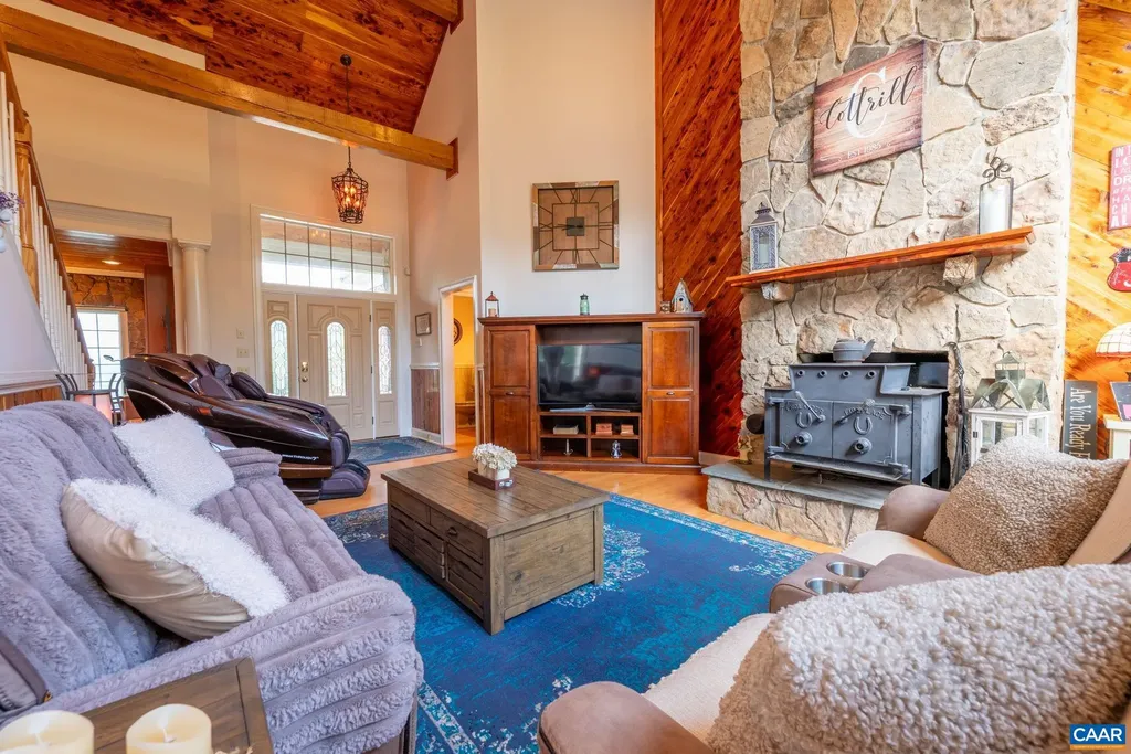 4995 Moriah Way Keswick VA 22947