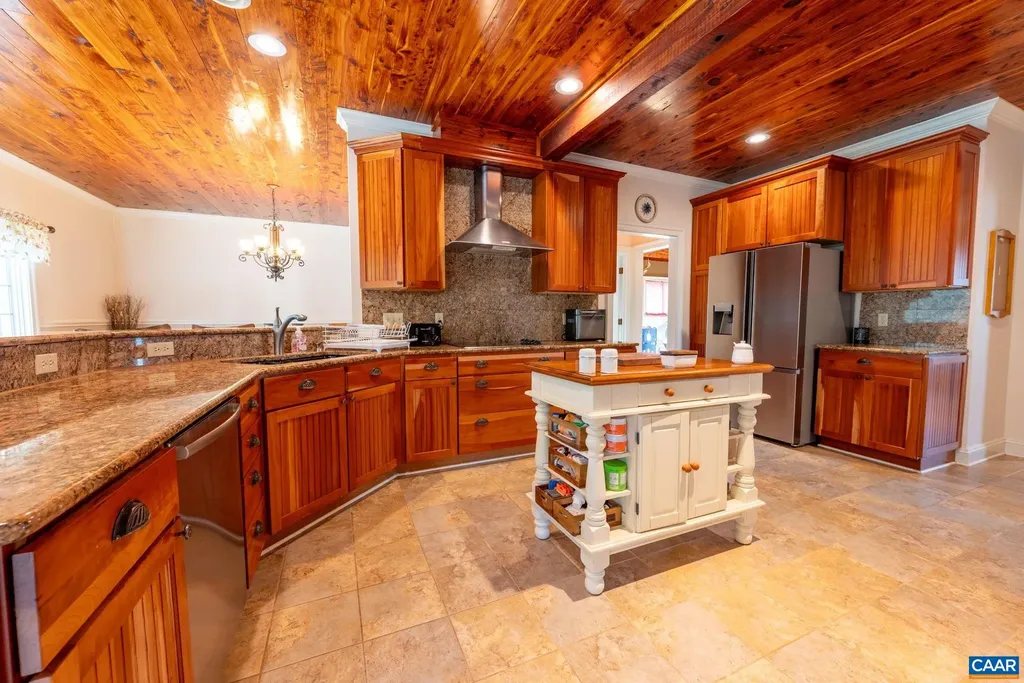 4995 Moriah Way Keswick VA 22947