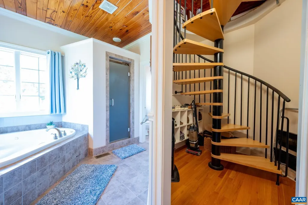 4995 Moriah Way Keswick VA 22947