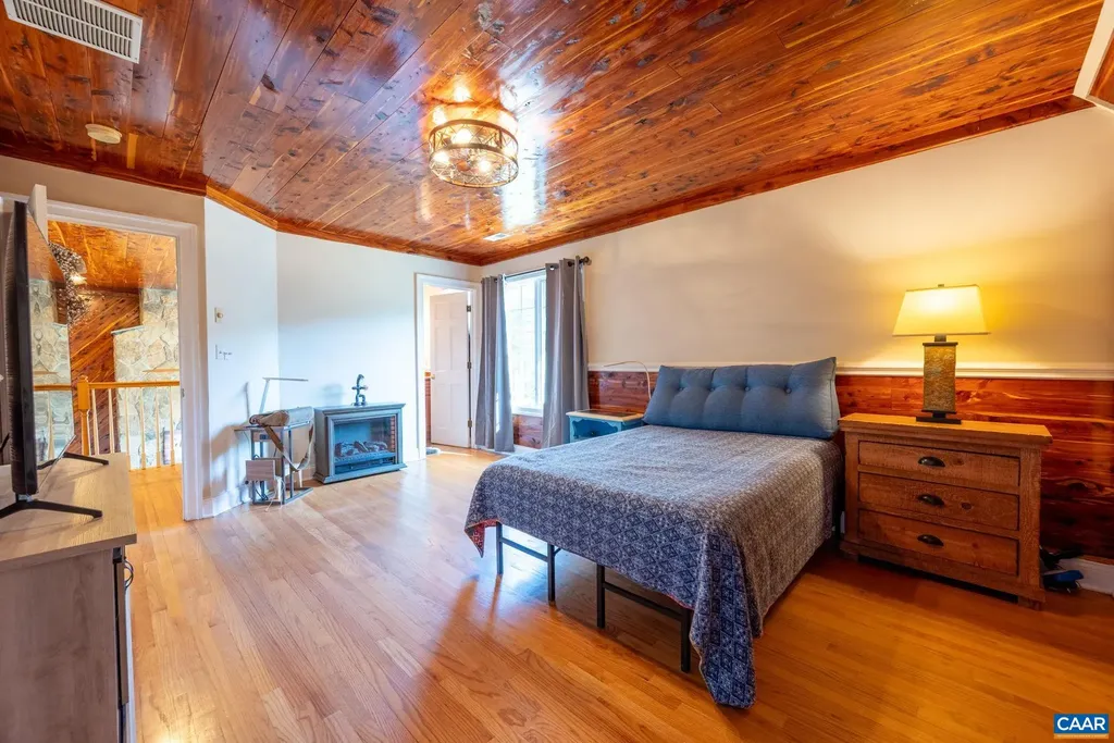 4995 Moriah Way Keswick VA 22947