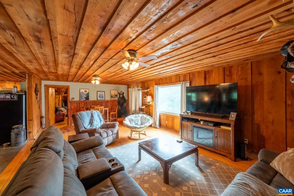 4995 Moriah Way Keswick VA 22947