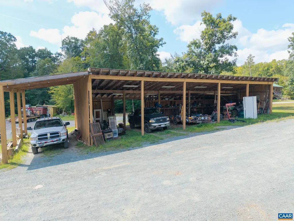 4995 Moriah Way Keswick VA 22947