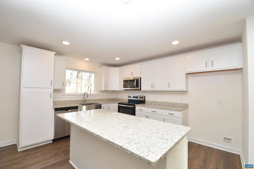 927 Jefferson Drive Palmyra VA 22963