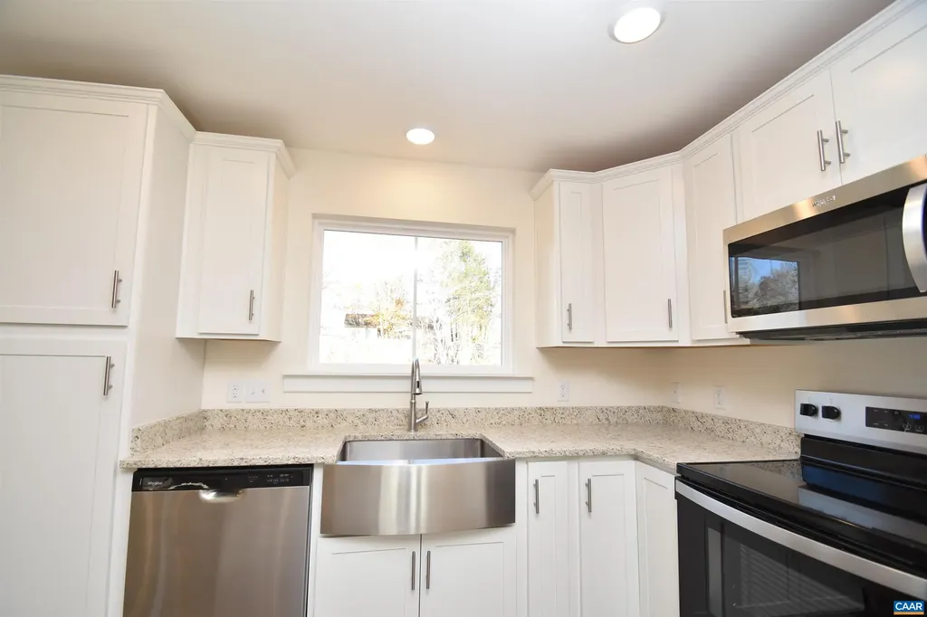 927 Jefferson Drive Palmyra VA 22963