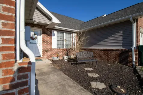 206 Tara Dawn Circle Broadway VA 22815