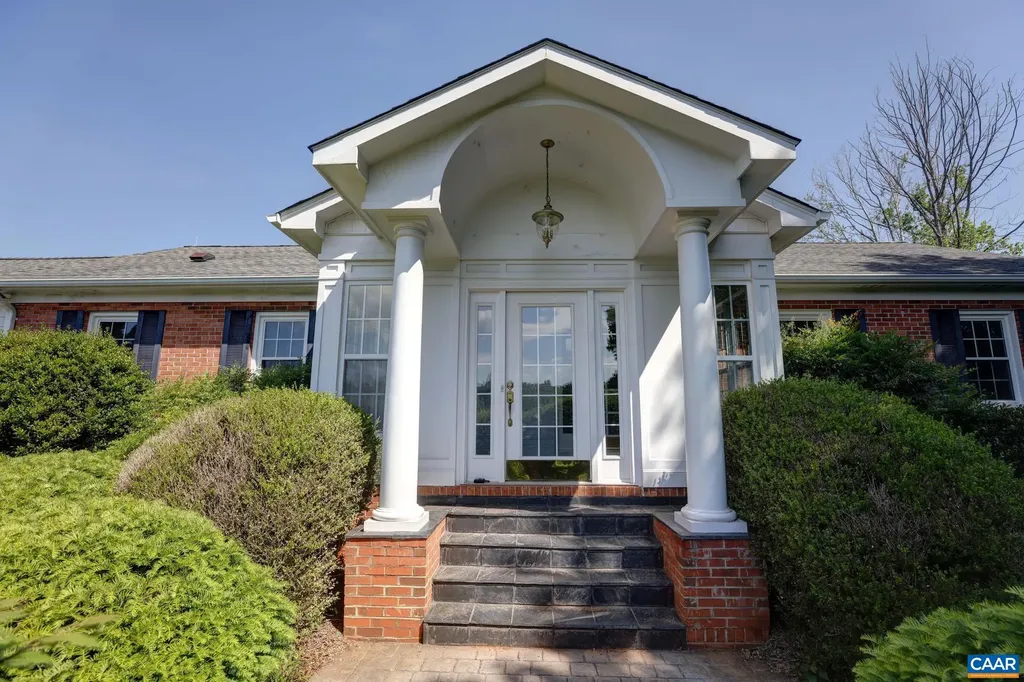 843 Campbell Road Keswick VA 22947