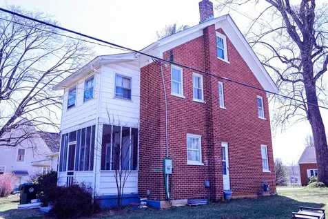 1637 Mulberry Street Waynesboro VA 22980