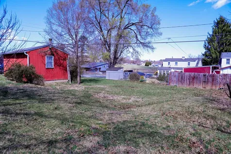1637 Mulberry Street Waynesboro VA 22980