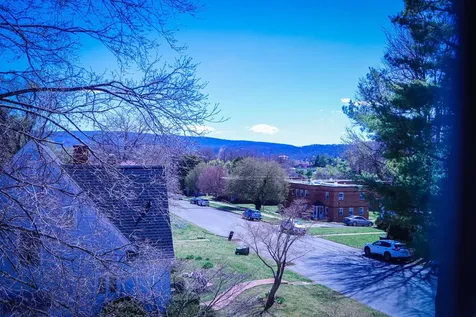 1637 Mulberry Street Waynesboro VA 22980
