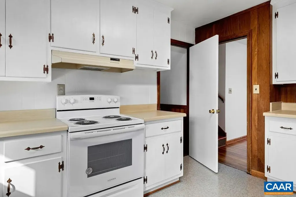 492 Avon Road Afton VA 22920