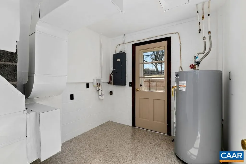 492 Avon Road Afton VA 22920