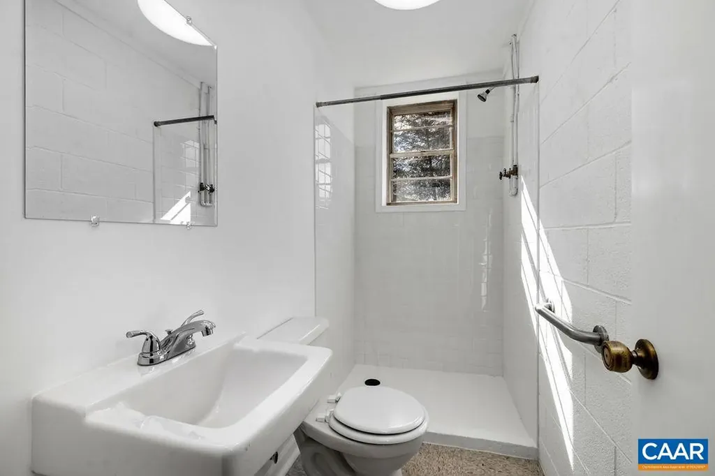 492 Avon Road Afton VA 22920