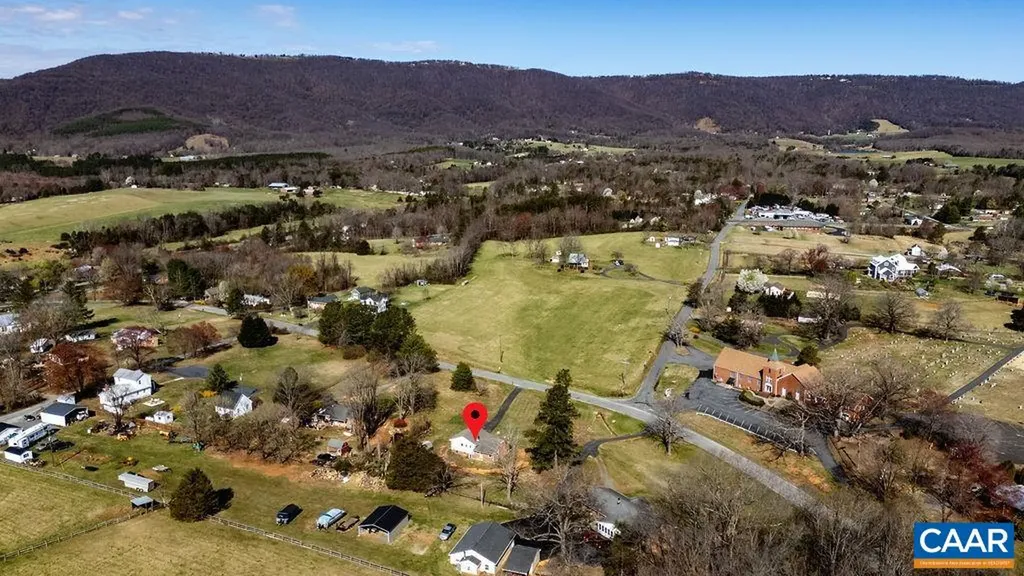 492 Avon Road Afton VA 22920