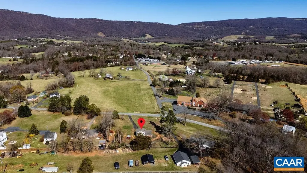 492 Avon Road Afton VA 22920