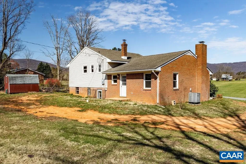 492 Avon Road Afton VA 22920