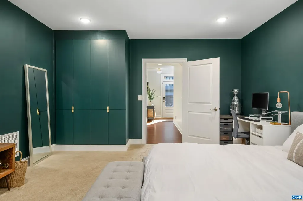 147 Junction Lane Charlottesville VA 22902