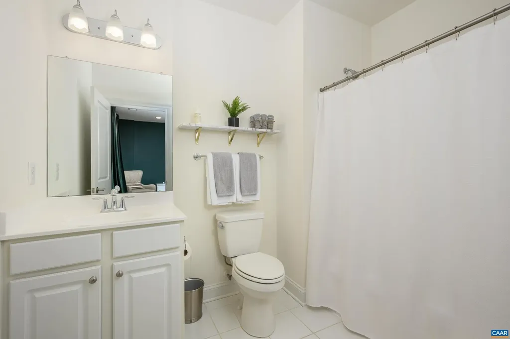 147 Junction Lane Charlottesville VA 22902