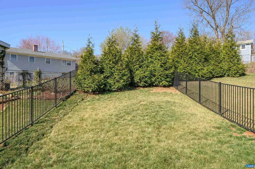 147 Junction Lane Charlottesville VA 22902