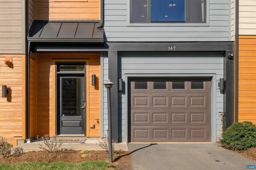 147 Junction Lane Charlottesville VA 22902