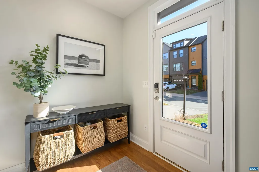 147 Junction Lane Charlottesville VA 22902