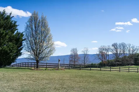 269 Foxfield Drive Staunton VA 24401
