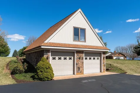 269 Foxfield Drive Staunton VA 24401