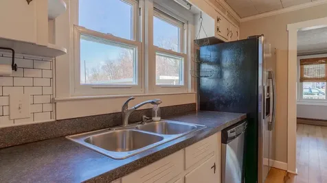 4544 East Side Highway Grottoes VA 24441