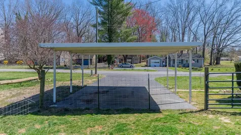 4544 East Side Highway Grottoes VA 24441
