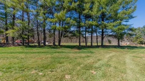 4544 East Side Highway Grottoes VA 24441