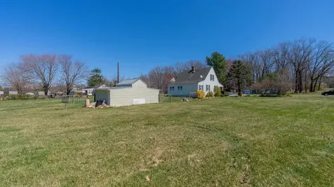4544 East Side Highway Grottoes VA 24441