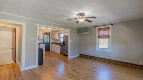 4544 East Side Highway Grottoes VA 24441