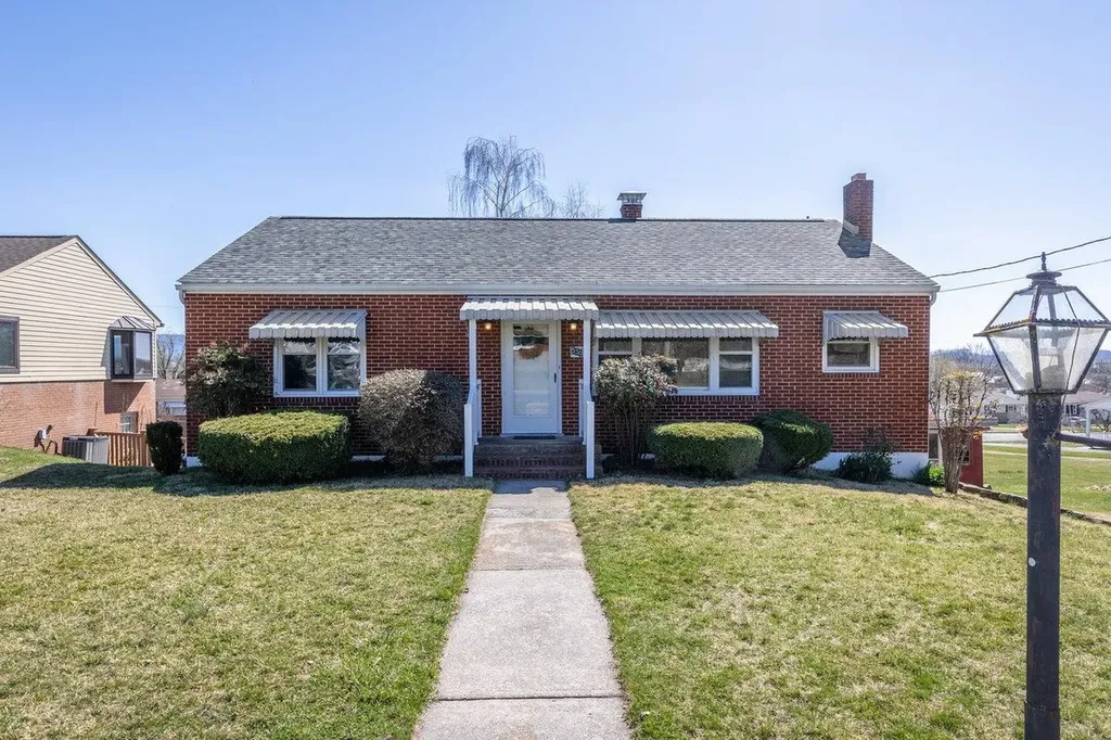 530 Hartman Drive Harrisonburg VA 22802