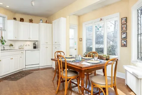 25 Maplehurst Avenue Harrisonburg VA 22801
