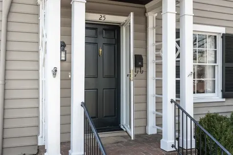 25 Maplehurst Avenue Harrisonburg VA 22801