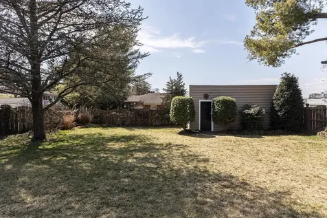 25 Maplehurst Avenue Harrisonburg VA 22801