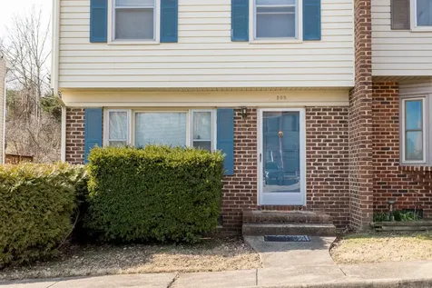 205 Wakefield Place Harrisonburg VA 22801