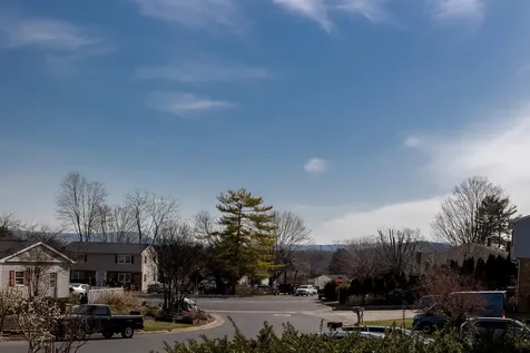 205 Wakefield Place Harrisonburg VA 22801