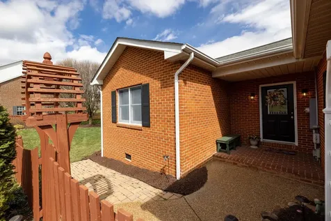 104 Amber Lane Bridgewater VA 22812