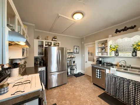 8 Lee Street Verona VA 24482