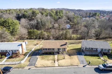 205 Overbrook Street Staunton VA 24401