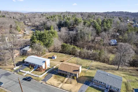 205 Overbrook Street Staunton VA 24401