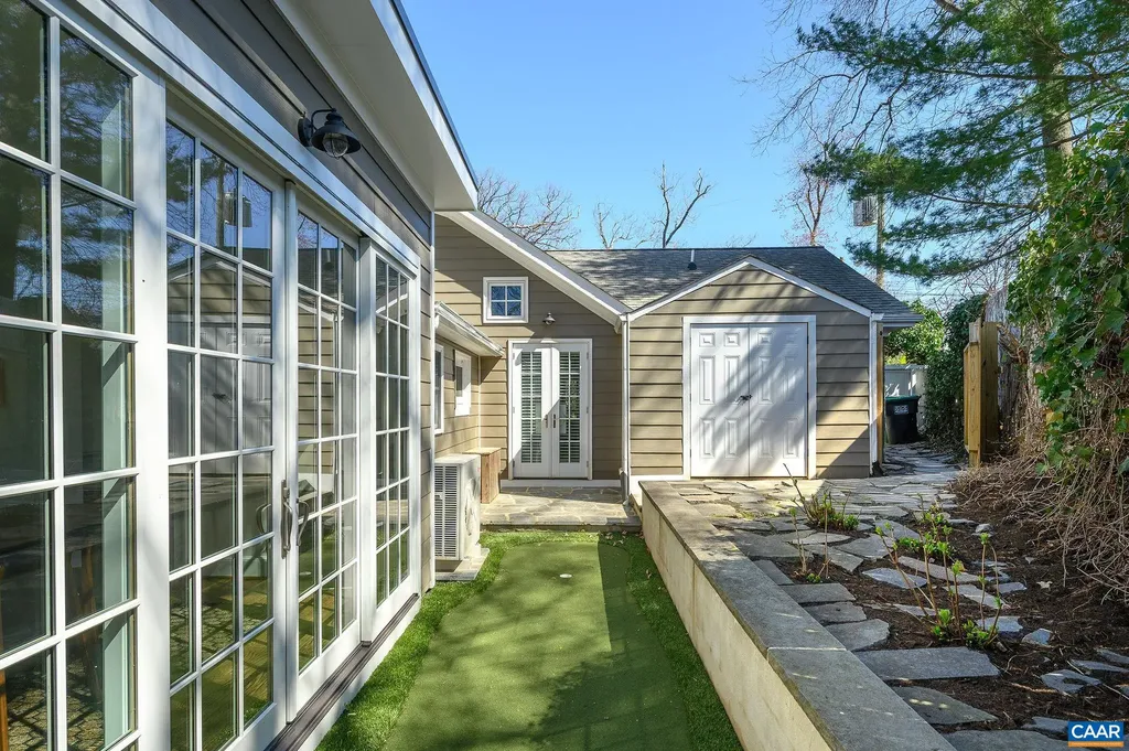 1810 Edgewood Lane Charlottesville VA 22903