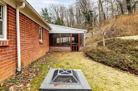 303 Norwood Road Staunton VA 24401