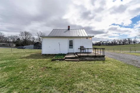 754 Leaksville Road Luray VA 22835