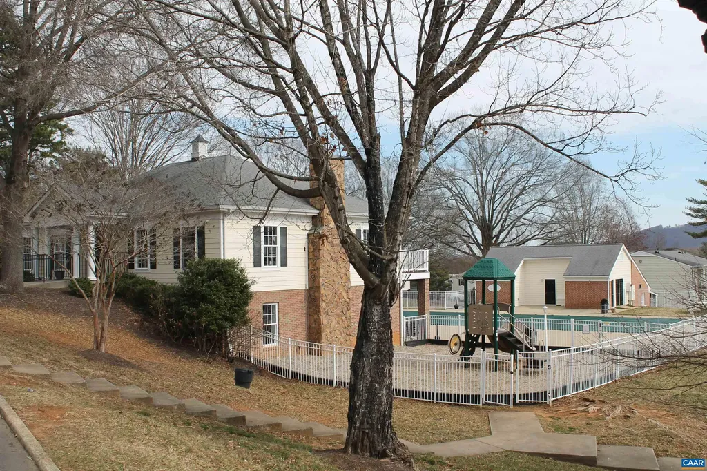 1313 Villa Way Charlottesville VA 22903