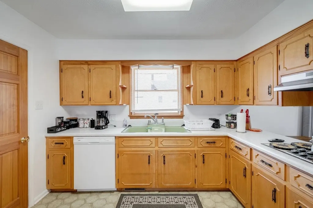 101 Hill Avenue Elkton VA 22827