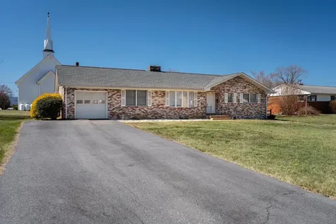 101 Hill Avenue Elkton VA 22827