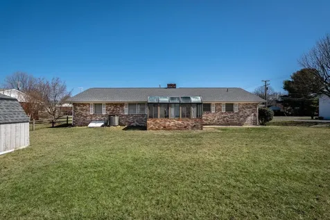 101 Hill Avenue Elkton VA 22827